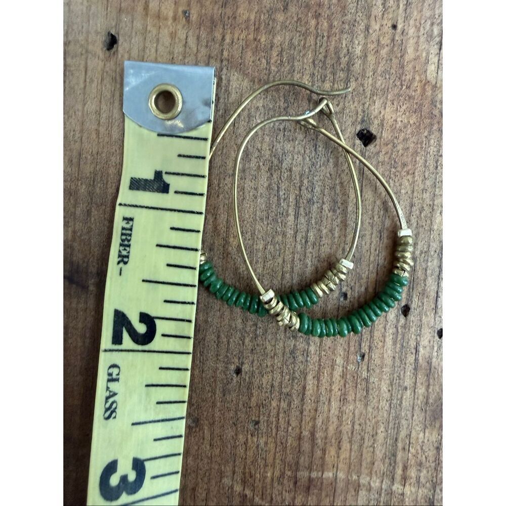 2 Pair Artisan Hoop Earrings White Green - Picture 4 of 5